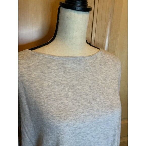 Lilly Pulitzer Women’s S Soft Charla Top With Gold Trim And Ruffled Long Sleeves - Picture 2 of 11